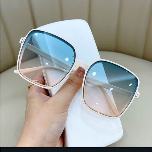 Oversized LUXURY STYLE SUNGLASSES - Picture 4 of 7